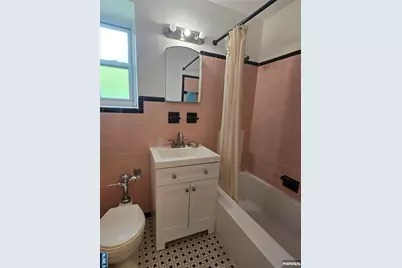 2345 Linwood Avenue 6A #6A, Fort Lee, NJ 07024 - Photo 5