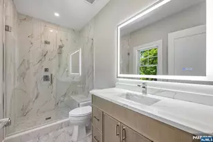 520 Clinton Ave, Wyckoff Township, NJ 07481 - Photo 35