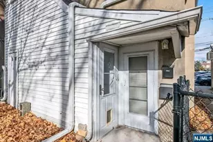 10 W Prospect Street 2, Waldwick, NJ 07463 - Photo 3