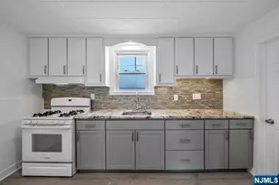 10 W Prospect Street 2, Waldwick, NJ 07463 - Photo 7