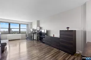 285 Aycrigg Ave 15C, Passaic, NJ 07055 - Photo 13