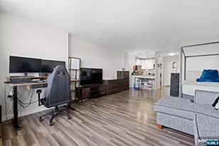 285 Aycrigg Ave 15C, Passaic, NJ 07055 - Photo 17