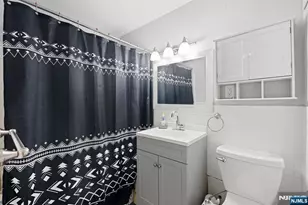 285 Aycrigg Ave 15C, Passaic, NJ 07055 - Photo 19