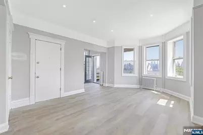 935 Boulevard East 2 #2, Weehawken, NJ 07086 - Photo 3