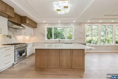 66 E Gramercy Place, Glen Rock, NJ 07452 - Photo 7
