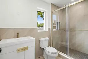 264 Beverly Hills Rd, Fort Lee, NJ 07024 - Photo 35