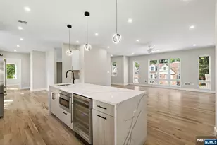 264 Beverly Hills Rd, Fort Lee, NJ 07024 - Photo 7