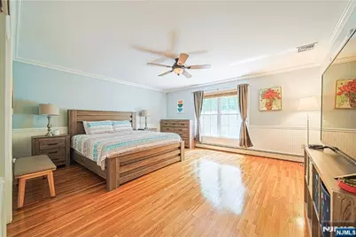 705 Gettysburg Place, Paramus, NJ 07652 - Photo 19