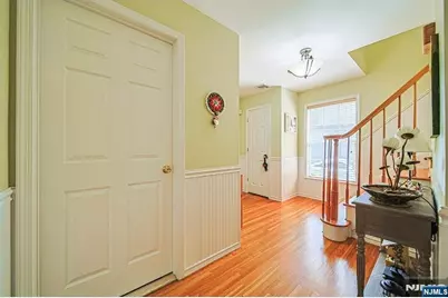 705 Gettysburg Place, Paramus, NJ 07652 - Photo 13