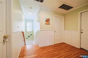705 Gettysburg Pl, Paramus, NJ 07652 - Photo 17
