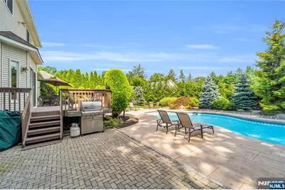 512 Brook Avenue, River Vale Township, NJ 07675 - Photo 39