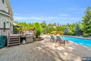 512 Brook Ave, River Vale Township, NJ 07675 - Photo 39