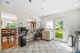 646 Teaneck Rd, Teaneck Township, NJ 07666 - Photo 5