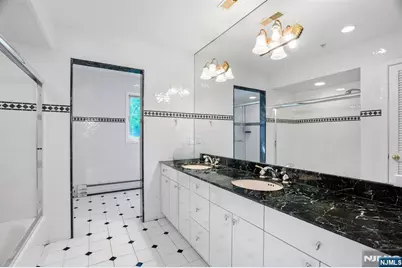 646 Teaneck Road, Teaneck Township, NJ 07666 - Photo 11