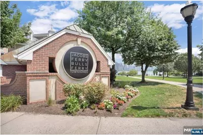 169 Price Court 169 #169, West New York, NJ 07093 - Photo 31