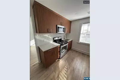 53 Ackerman Avenue 2 #2, Saddle Brook Township, NJ 07663 - Photo 5