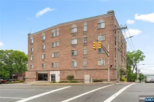 399 11th 206, Palisades Park, NJ 07650 - Photo 3