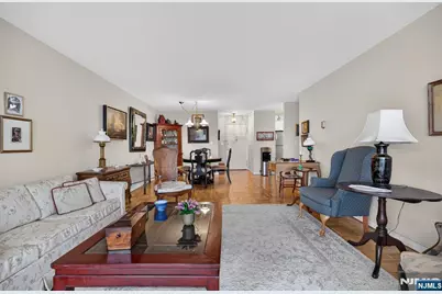 2100 Linwood Avenue 19B #19B, Fort Lee, NJ 07024 - Photo 7