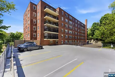 415 Claremont Avenue C004A #C004A, Montclair, NJ 07042 - Photo 27