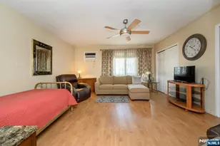 94 Van Buren St, Newark, NJ 07105 - Photo 15