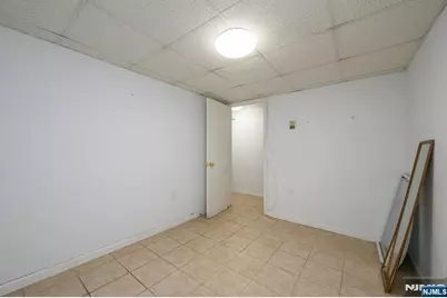 94 Van Buren Street, Newark, NJ 07105 - Photo 37