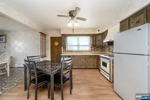 94 Van Buren St, Newark, NJ 07105 - Photo 23