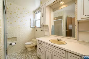 94 Van Buren St, Newark, NJ 07105 - Photo 27