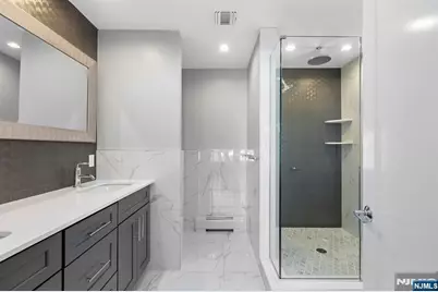 85 Washington Avenue 85 #85, Cliffside Park, NJ 07010 - Photo 7