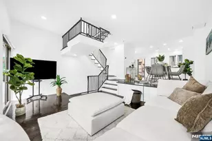 20 Veterans Way, Edgewater, NJ 07020 - Photo 1