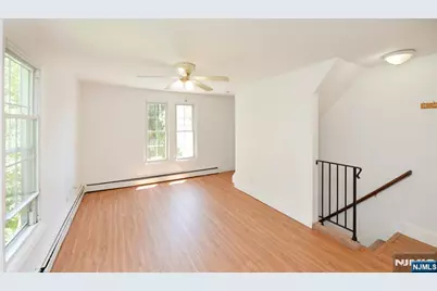 209 Merritt Avenue, Bergenfield, NJ 07621 - Photo 21