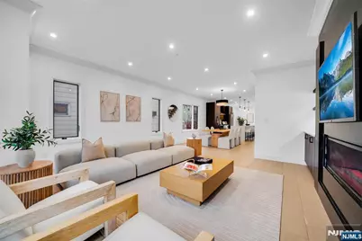 255 Morningside Avenue, Cliffside Park, NJ 07010 - Photo 21