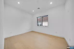 255 Morningside Ave, Cliffside Park, NJ 07010 - Photo 33