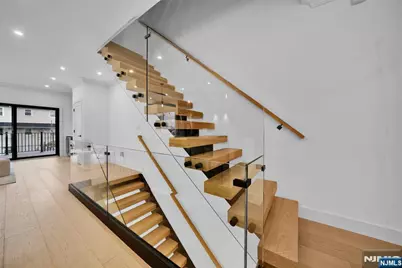 255 Morningside Avenue, Cliffside Park, NJ 07010 - Photo 25