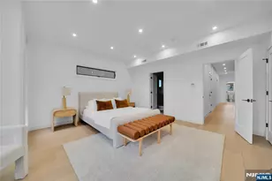 255 Morningside Ave, Cliffside Park, NJ 07010 - Photo 27