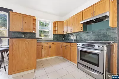 39 Struyk Avenue, Haledon, NJ 07508 - Photo 7