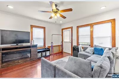 139 Van Avenue, Pompton Lakes, NJ 07442 - Photo 5