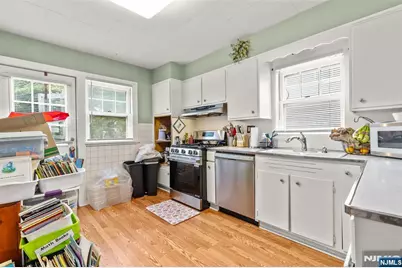 139 Van Avenue, Pompton Lakes, NJ 07442 - Photo 9