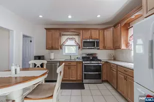 334 Travers Pl, Lyndhurst Township, NJ 07071 - Photo 13
