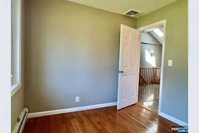 2240 Jones Road, Fort Lee, NJ 07024 - Photo 13