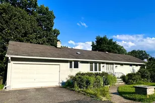 2240 Jones Rd, Fort Lee, NJ 07024 - Photo 1