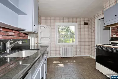 1806 Palisade Avenue, Teaneck Township, NJ 07666 - Photo 7