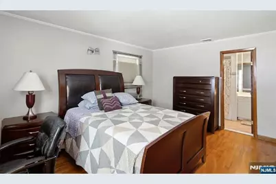 444 Lookout Avenue, Hackensack, NJ 07601 - Photo 11