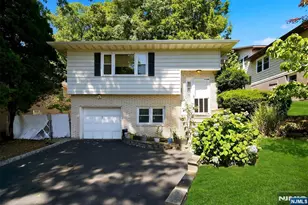 444 Lookout Ave, Hackensack, NJ 07601 - Photo 1
