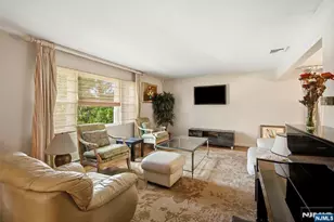 444 Lookout Ave, Hackensack, NJ 07601 - Photo 5