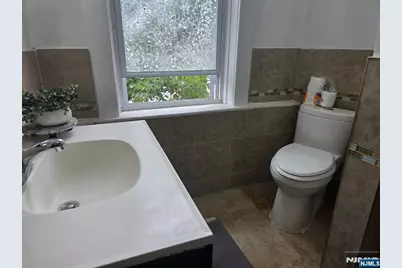283 Paterson Avenue 2 #2, East Rutherford, NJ 07073 - Photo 7