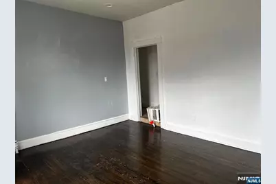283 Paterson Avenue 2 #2, East Rutherford, NJ 07073 - Photo 5