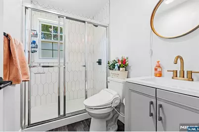65 Woodward Street, Saddle Brook Township, NJ 07663 - Photo 21