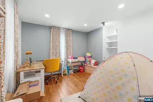 65 Woodward St, Saddle Brook Township, NJ 07663 - Photo 7