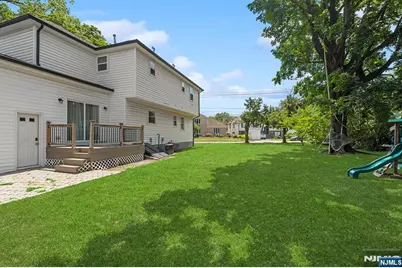 65 Woodward Street, Saddle Brook Township, NJ 07663 - Photo 5
