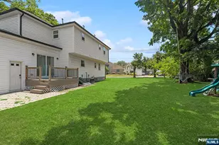 65 Woodward St, Saddle Brook Township, NJ 07663 - Photo 5
